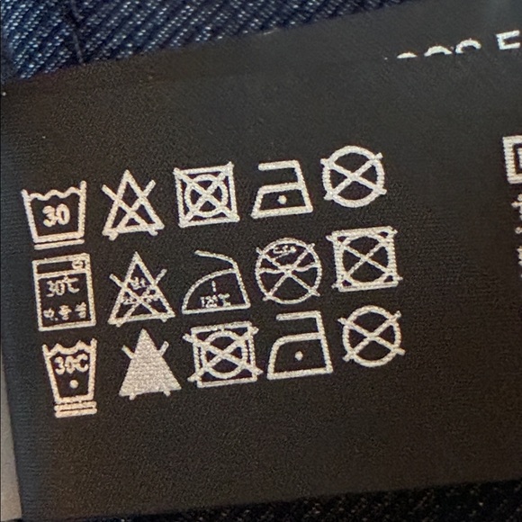 NWT. Zara Blue/Indigo High-Waisted Pleaded Long Shorts. Size S. - Picture 10 of 10